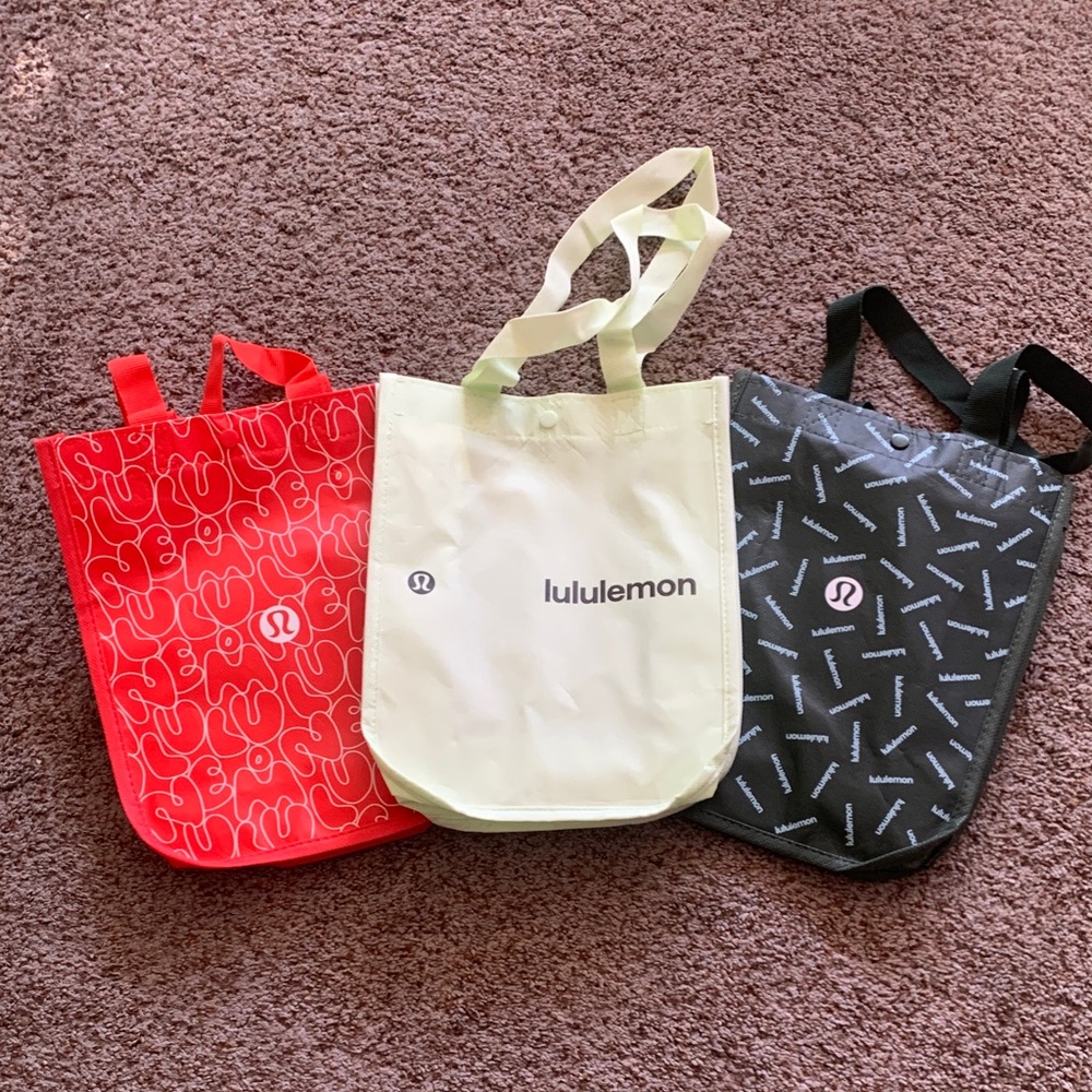 lululemon athletica Red & Green Tote Trio